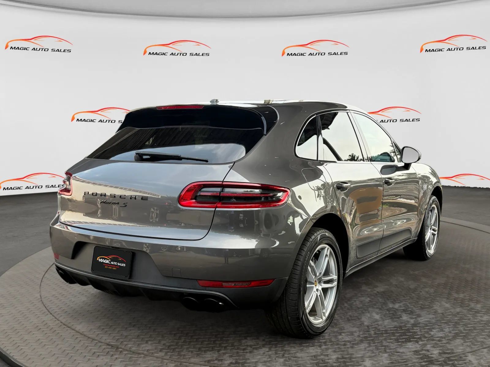 Used 2016 Porsche Macan S AWD/4WD image 10