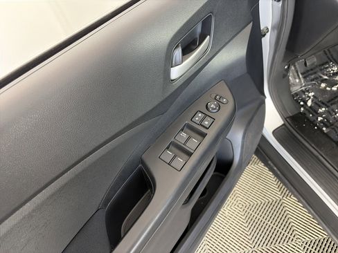 Used 2015 Honda CR-V LX image 23