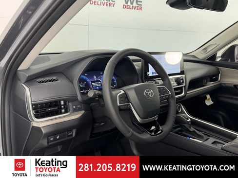 New 2026 Toyota Grand Highlander Limited image 2