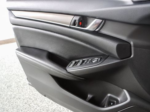 Used 2022 Honda Accord Sport image 21