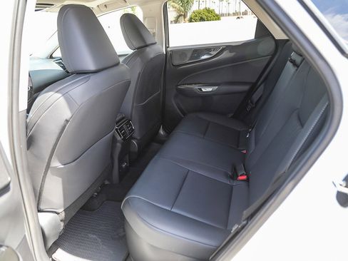 Used 2025 Lexus NX 350h AWD w/ Premium Package image 18