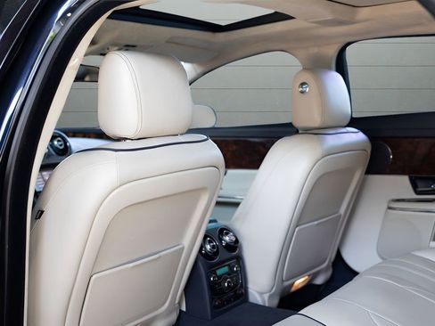 Used 2012 Jaguar XJ L RWD image 51