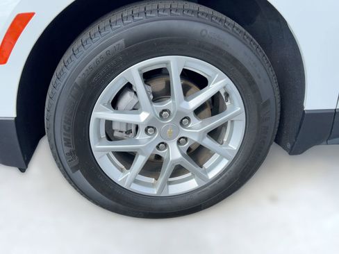 Certified 2023 Chevrolet Equinox LS w/ LS Convenience Package image 12