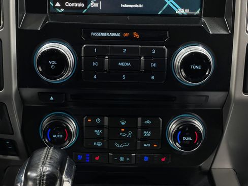 Used 2018 Ford F150 Lariat w/ Equipment Group 501A Mid AWD/4WD image 24