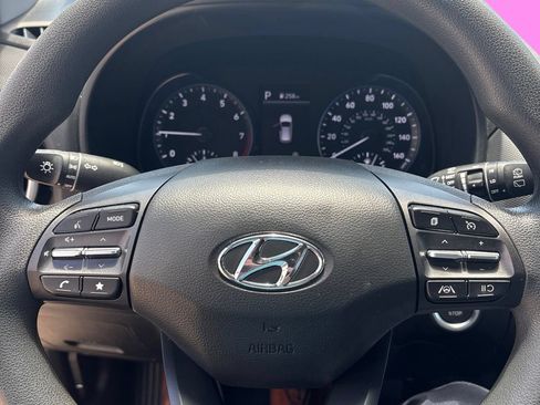 Used 2023 Hyundai Kona SEL w/ Cargo Package FWD image 8