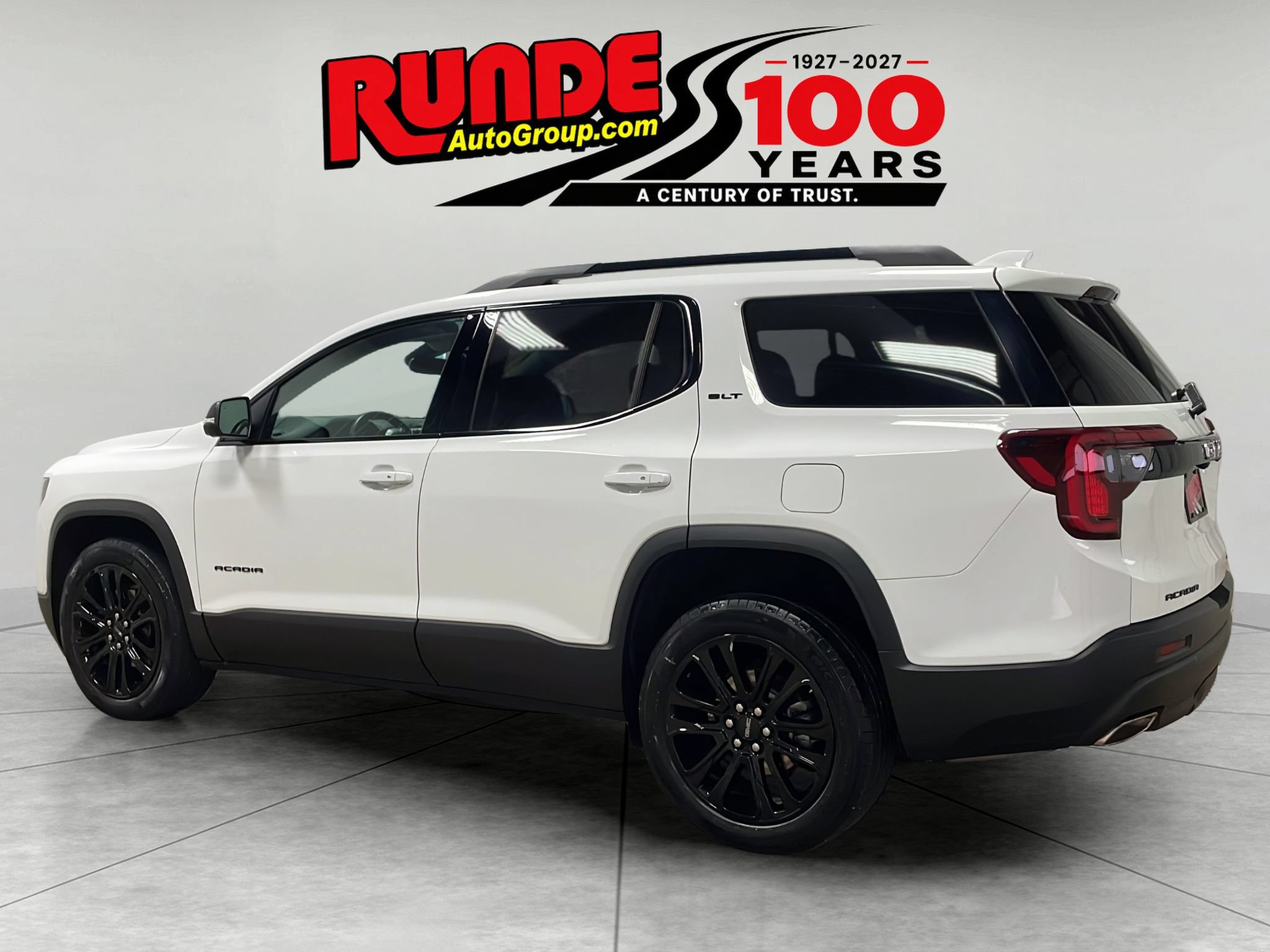 Used 2023 GMC Acadia SLT w/ Elevation Edition AWD/4WD image 6