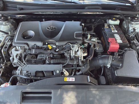 Used 2018 Toyota Camry LE w/ Convenience Package FWD image 38