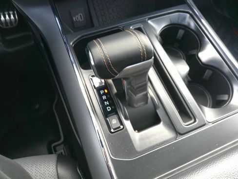 Used 2025 Ford F150 Lightning Lariat image 31