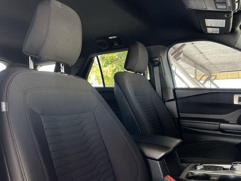 Used 2020 Ford Explorer XLT image 26