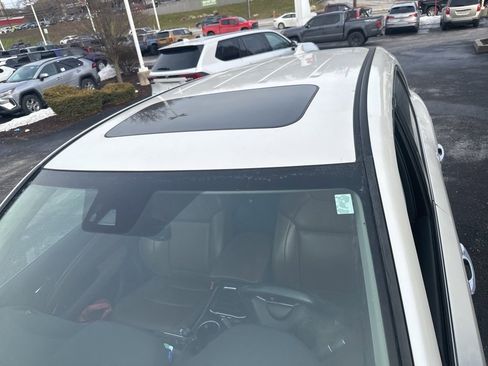 Used 2017 Acura MDX SH-AWD w/ Technology Package image 3