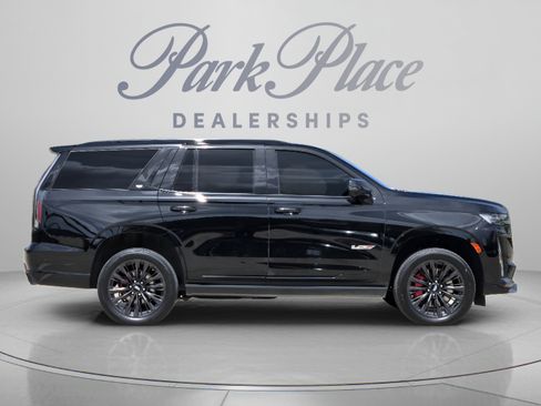 Used 2024 Cadillac Escalade V w/ LPO, ONYX Package AWD/4WD image 6