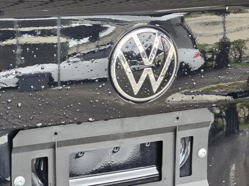 Certified 2024 Volkswagen Jetta SE FWD image 10