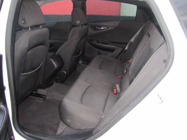 Used 2018 Chevrolet Malibu LS FWD image 14