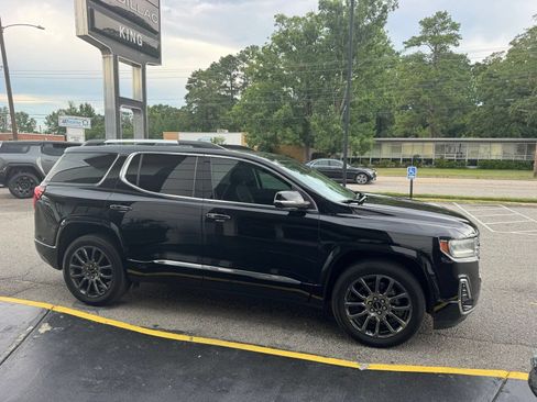 Used 2022 GMC Acadia Denali w/ Black Diamond Edition AWD/4WD image 7