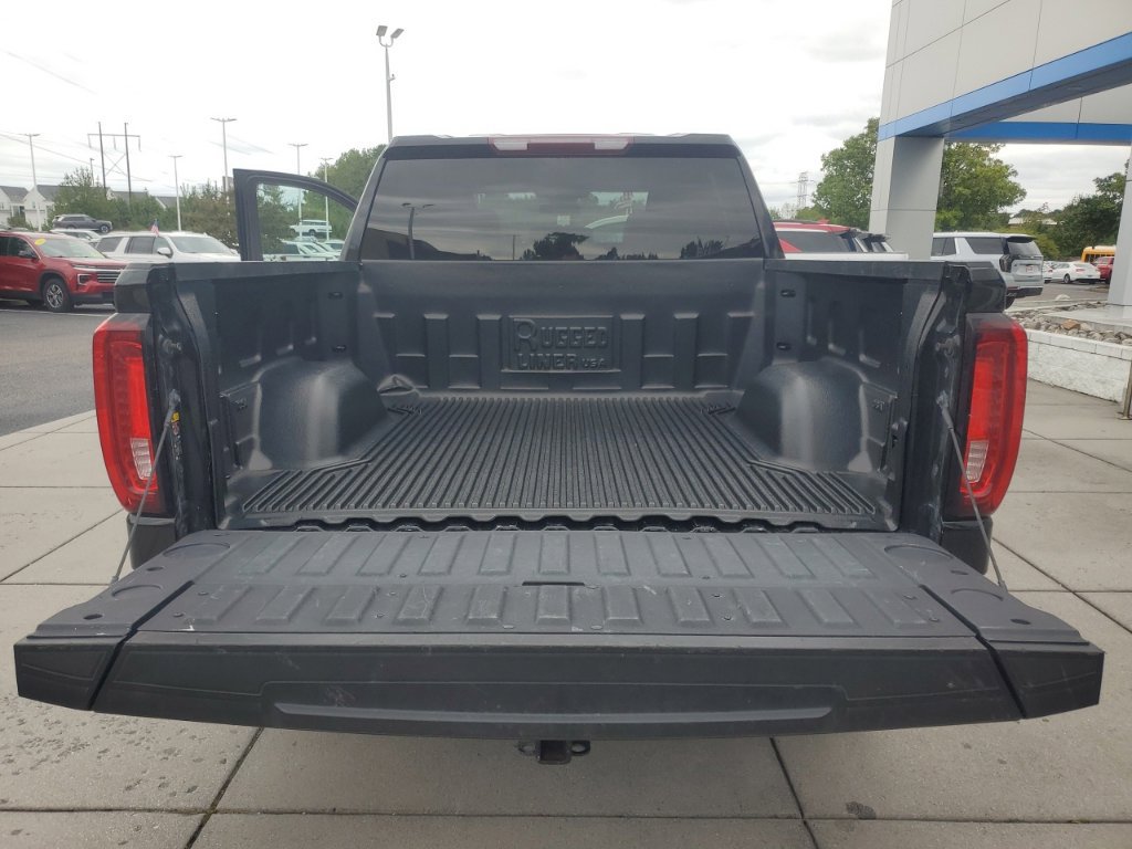 Used 2025 GMC Sierra 1500 SLT AWD/4WD image 18