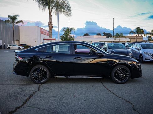 New 2026 Nissan Sentra SR image 3