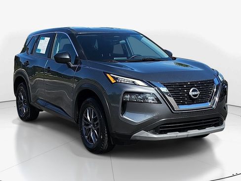 Used 2023 Nissan Rogue S FWD image 3