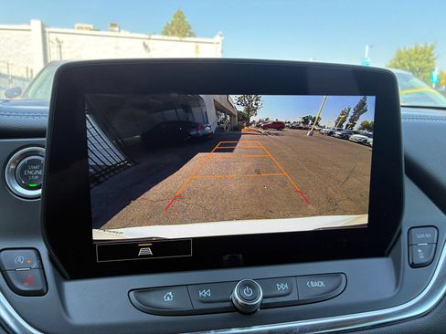 Used 2025 Chevrolet Blazer LT FWD image 24