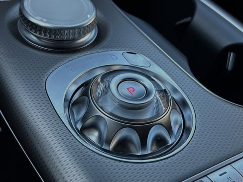 New 2024 Genesis GV60 Performance image 22