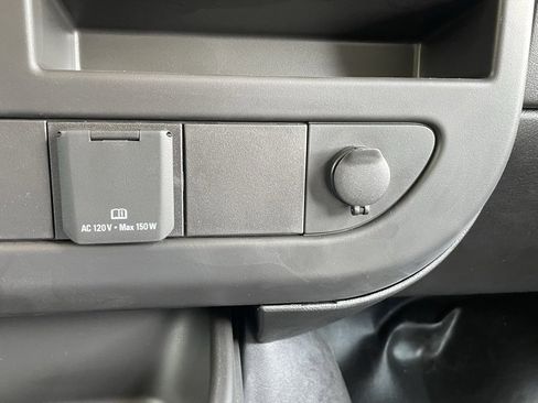 New 2025 Chevrolet Express 3500 w/ Driver Convenience Package image 33