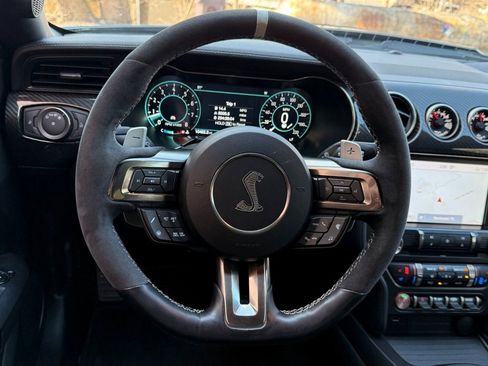 Used 2021 Ford Mustang Shelby GT500 w/ Technology Package image 28