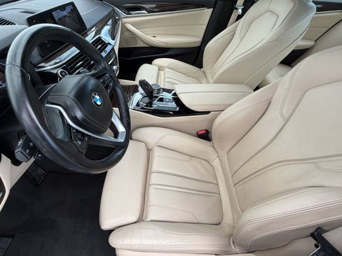 Used 2017 BMW 530i RWD image 5