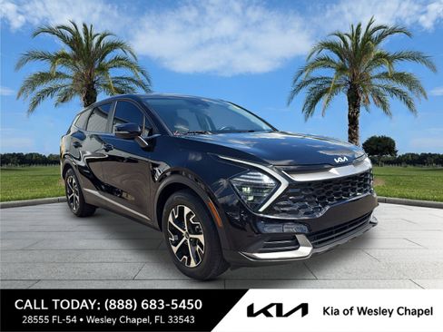 Certified 2024 Kia Sportage EX FWD image 1