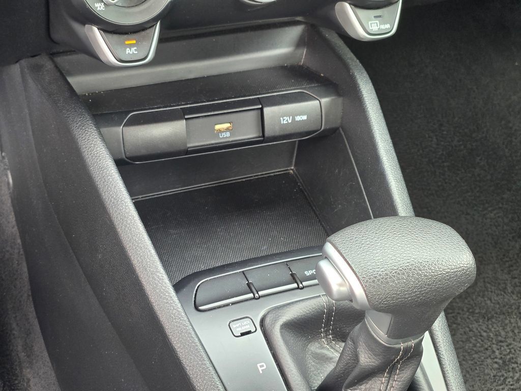 Used 2023 Kia Rio LX FWD image 33