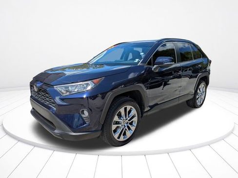 Used 2021 Toyota RAV4 XLE Premium FWD image 8