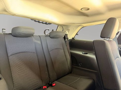 Used 2019 Dodge Journey SE FWD image 26