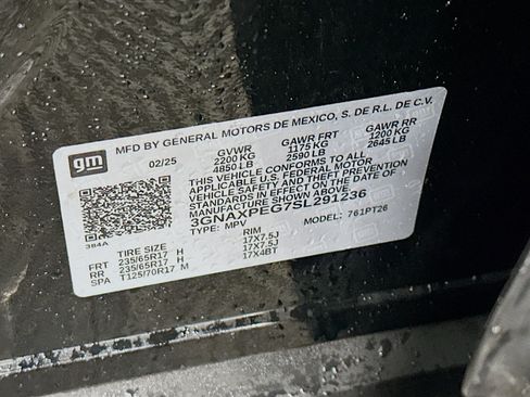 Used 2025 Chevrolet Equinox LT AWD/4WD image 12