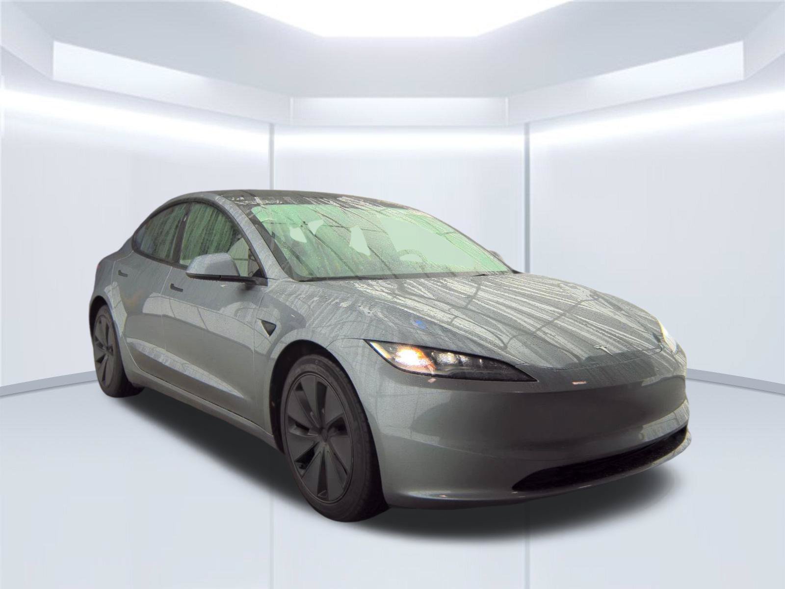 Used 2025 Tesla Model 3 Long Range AWD/4WD image 2