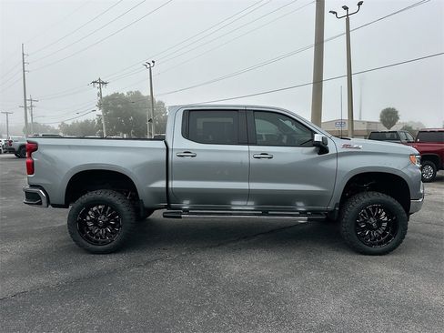 New 2026 Chevrolet Silverado 1500 LT image 3