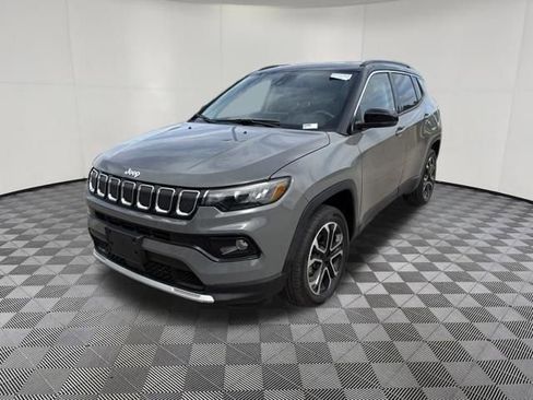 Used 2022 Jeep Compass Limited AWD/4WD image 13