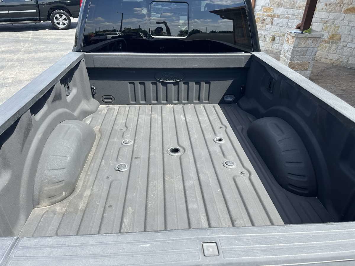 Used 2018 Ford F250 King Ranch w/ King Ranch Ultimate Package AWD/4WD image 5