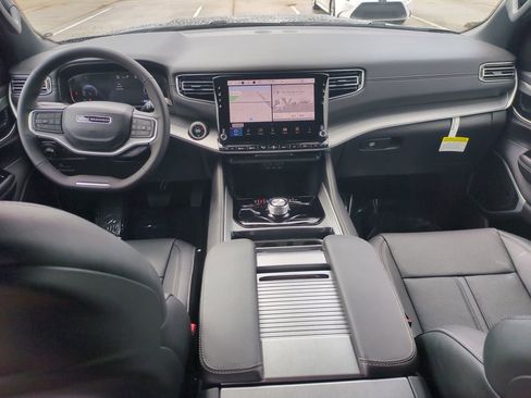 New 2026 Jeep Grand Wagoneer Limited AWD/4WD image 16