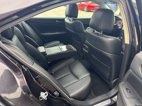 Used 2011 Nissan Maxima 3.5 SV w/ Premium Pkg FWD image 12