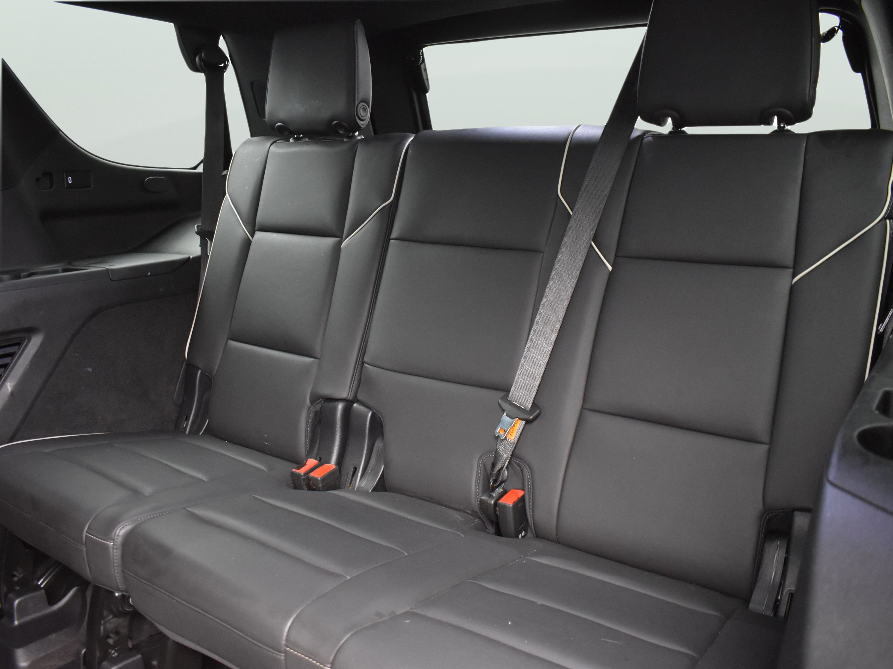 Used 2022 Cadillac Escalade Premium Luxury AWD/4WD image 26