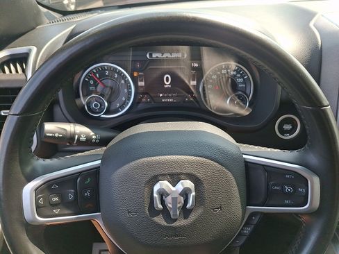 Used 2022 RAM 1500 Big Horn AWD/4WD image 19