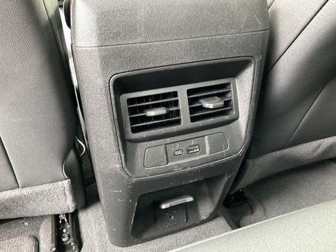 Used 2024 Chevrolet Colorado LT w/ LT Convenience Package III AWD/4WD image 36