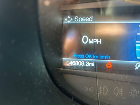 Used 2024 Ford Edge SE w/ Black Appearance Package image 18