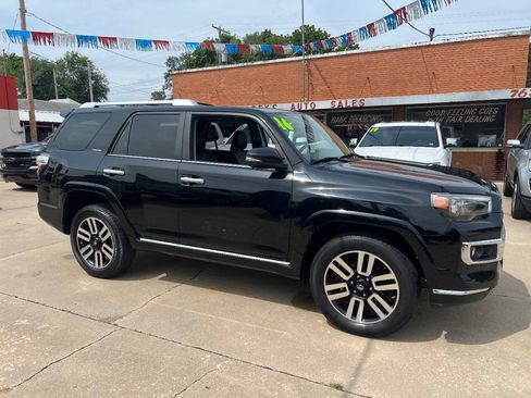 Used 2016 Toyota 4Runner Limited AWD/4WD image 5