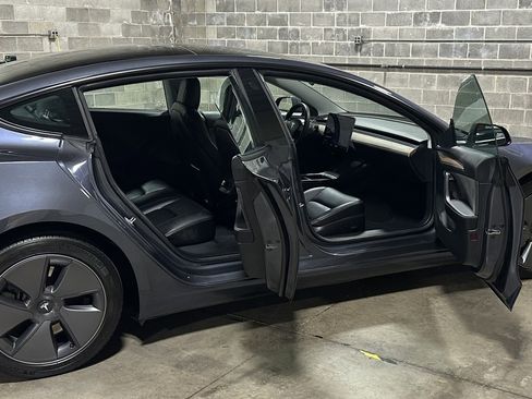 Used 2019 Tesla Model 3 Long Range image 35