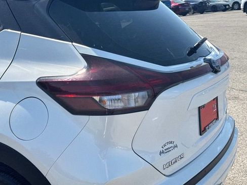 Certified 2024 Nissan Kicks SR image 13