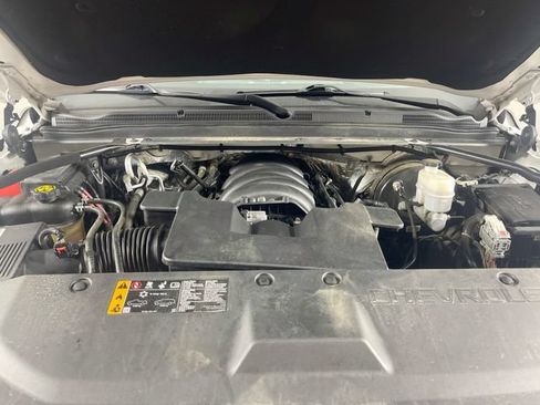 Used 2018 Chevrolet Suburban LT AWD/4WD image 34