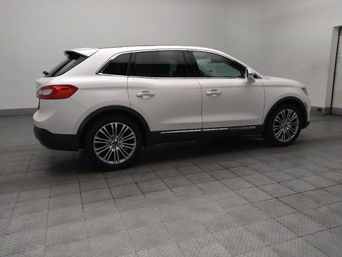 Used 2017 Lincoln MKX Reserve w/ Luxury Package FWD image 10