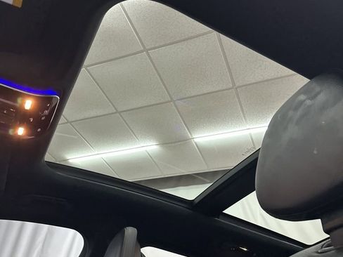 Used 2023 Mercedes-Benz GLC 300 image 19