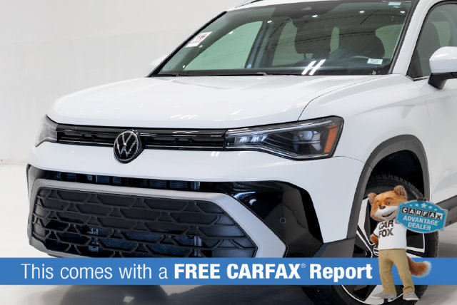 Used 2025 Volkswagen Taos SE AWD/4WD image 2