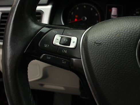 Used 2018 Volkswagen Atlas SEL FWD image 30