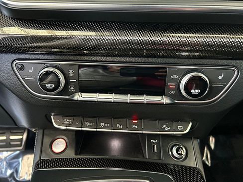 Used 2019 Audi SQ5 Prestige AWD/4WD image 33